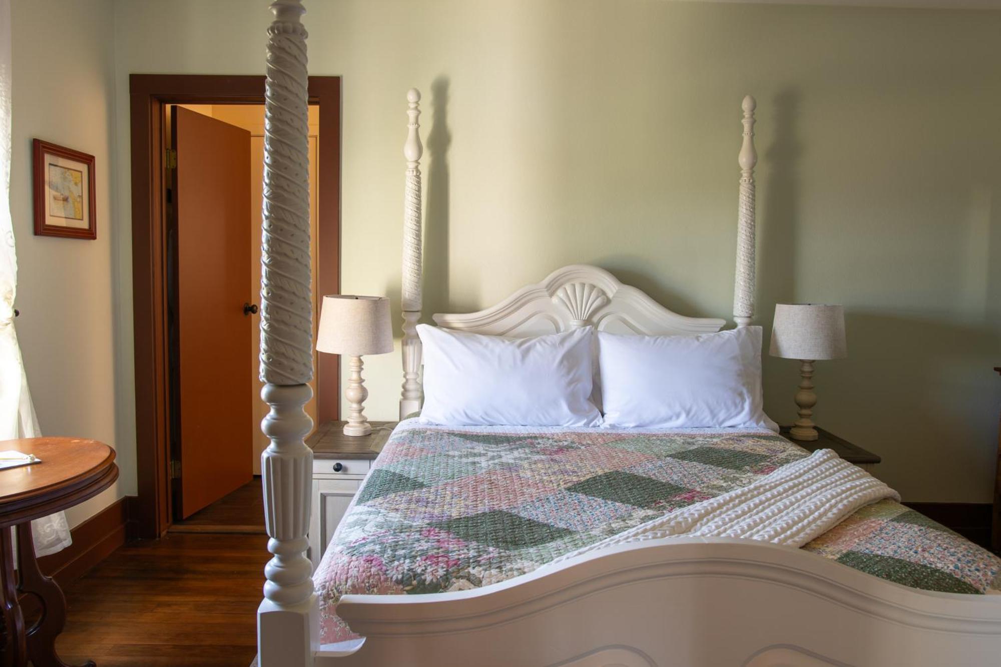The Pearl Inn Bed And Breakfast Ilwaco Eksteriør bilde